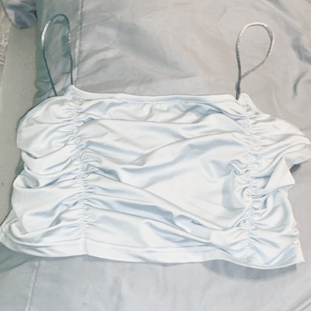 Scrunched up crop top.